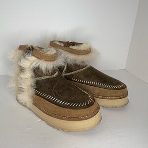 UGG Fluff Punk Ankle Boots Chestnut Bomber Sheepskin Fur US Size 5